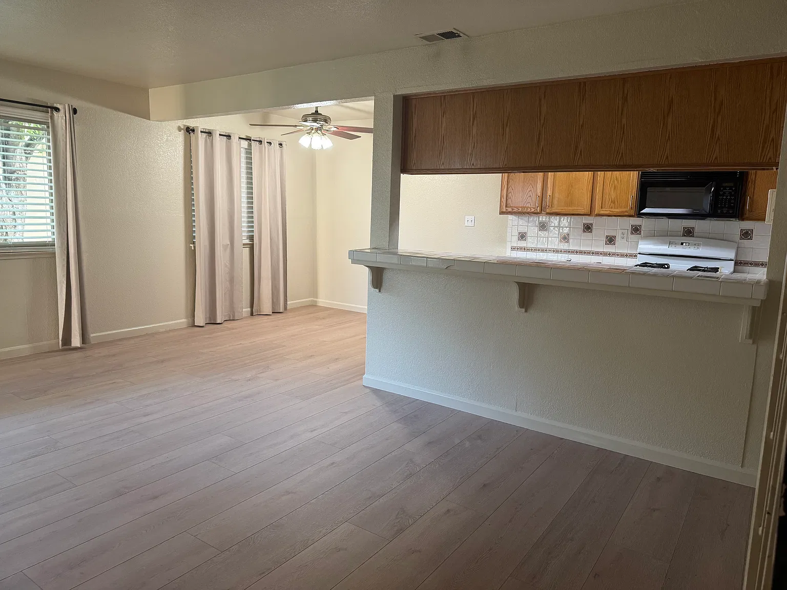 6528 Bremen Drive - 2 — Photo 3