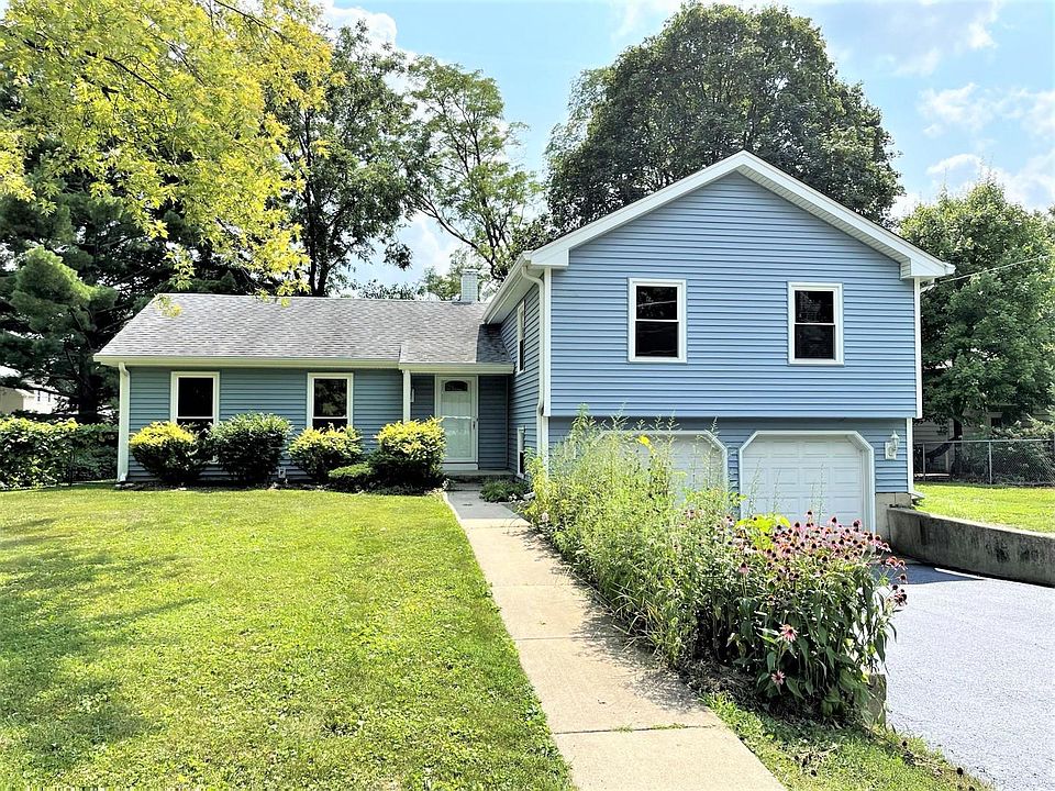 1st image of 27W169 Sunnyside Ave