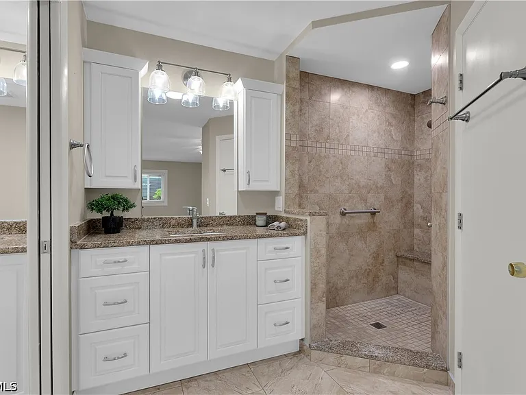 1409 SE 46th Ln #105 — Photo 31