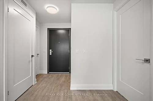 8 Water Walk Dr Photo 1