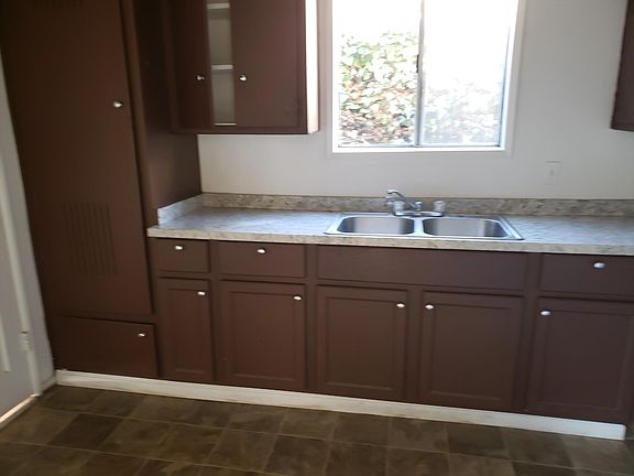 5th image of 11445 Oxnard St APT 3