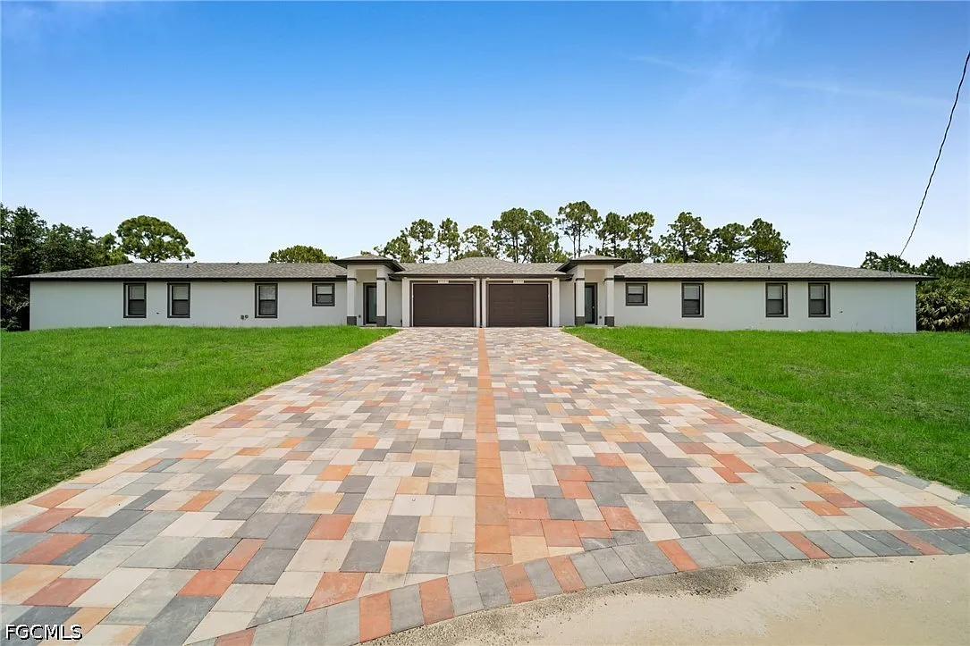 3 bed, 2.0 bath, 1200 sqft, $1,750 — Photo 2