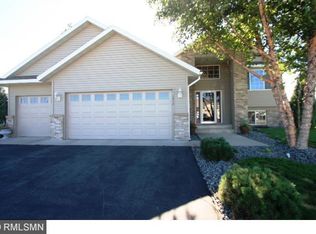 1504 Pine Sisken Ave, Sartell, MN 56377