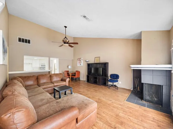 9521 Windswept Ln #9521, Houston, TX 77063