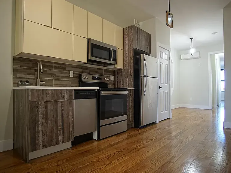 1817 Bleecker St #1L — Photo 1