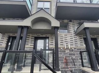 400 Mary St E #6, Whitby, ON L1N2P8