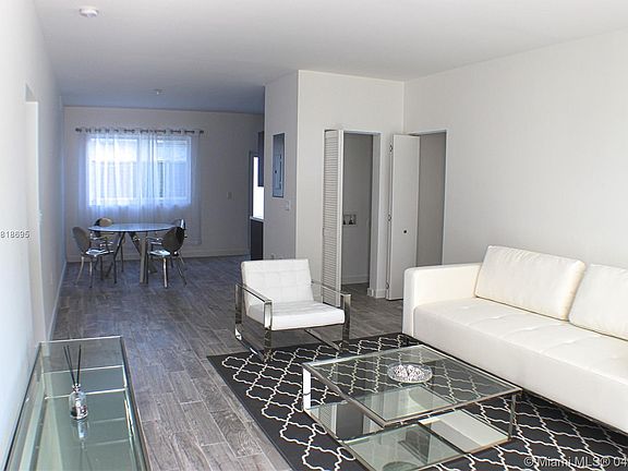 3rd image of 315 S Shore Dr APT 3