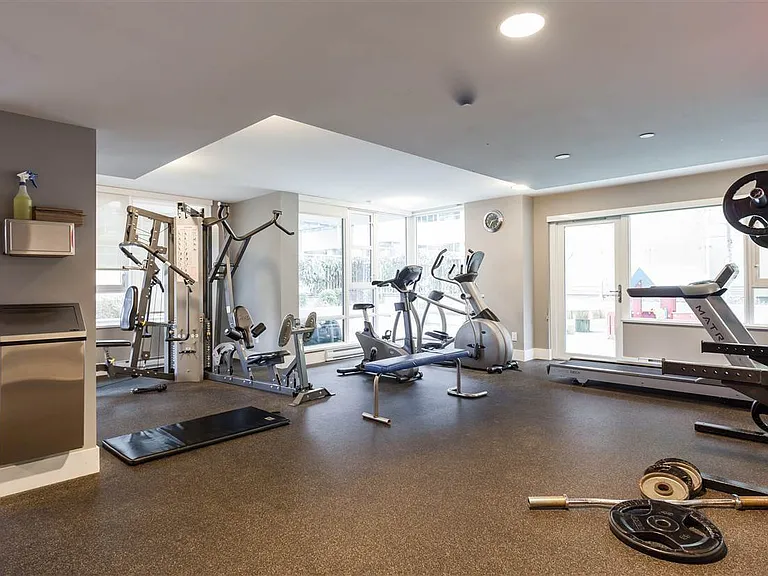 538 W 7th Ave #507 — Photo 32