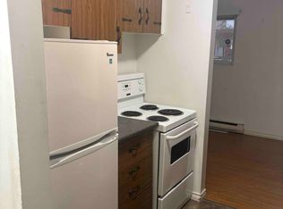 96 Stanley St #3, Belleville, ON K8N4A1