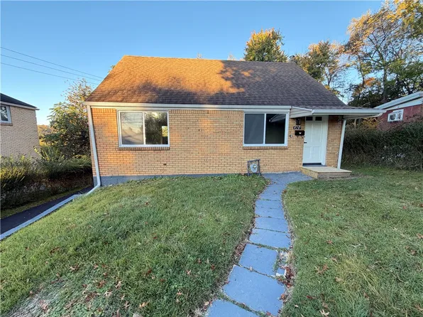 416 Penn Vista Dr, Pittsburgh, PA 15235