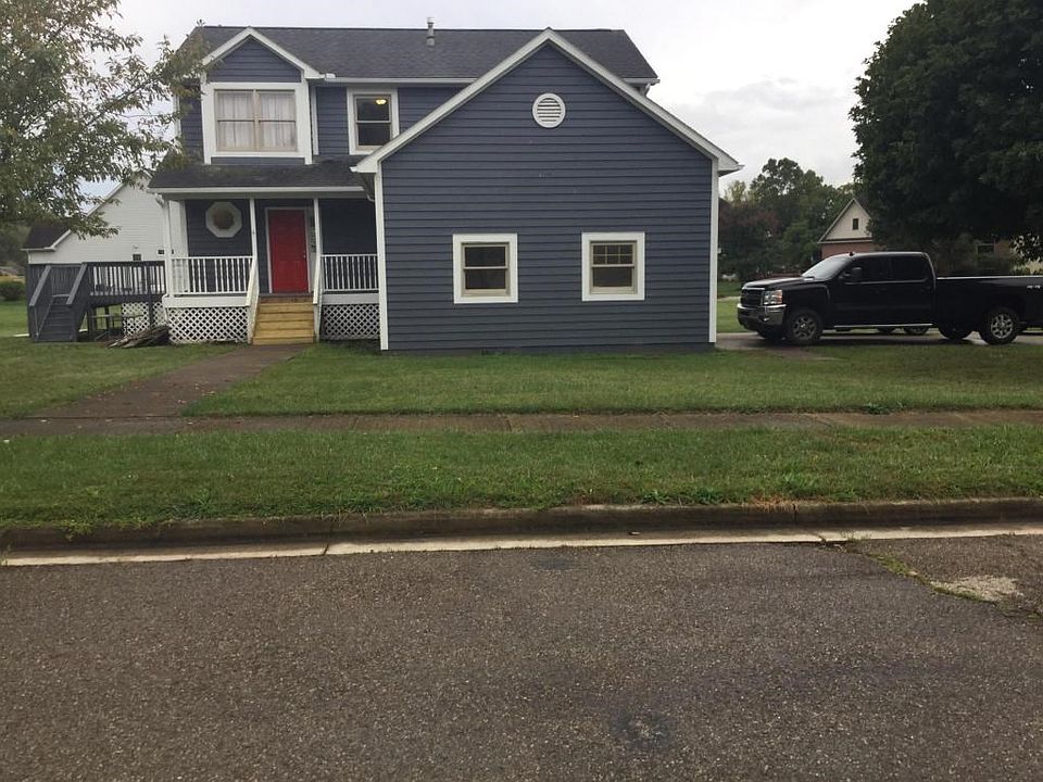1st image of 750 Creekside Dr