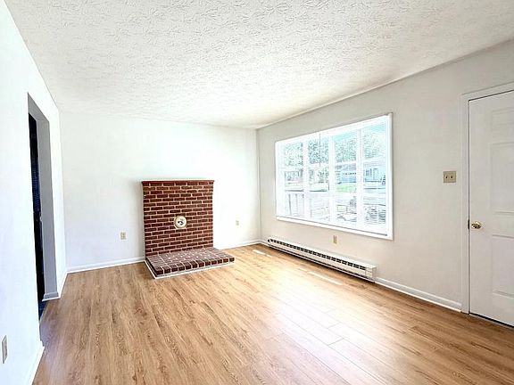 3rd image of 111 Haven Ter