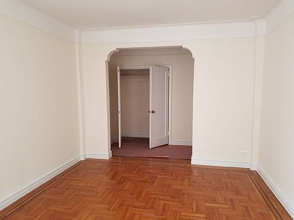 3rd image of 745 Lincoln Pl APT 3D