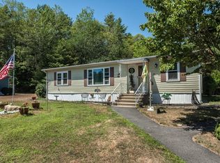 19 Oldfield Dr, Kingston, MA 02364