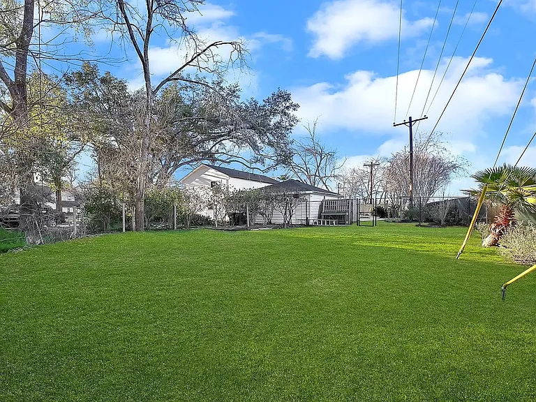 4802 Droddy St — Photo 34