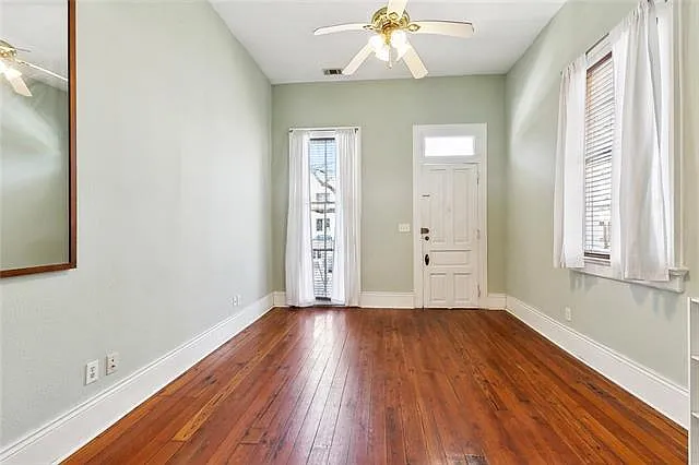 3 bed, 2.5 bath, 1450 sqft, $2,100 — Photo 4