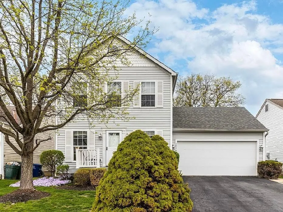 1016 Lavender Ln photo 1