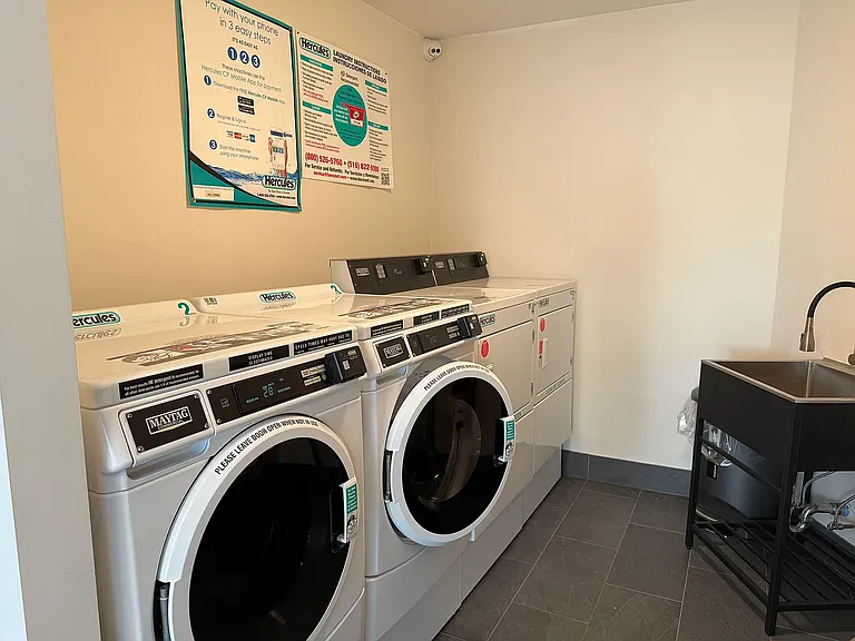 444 E 81st St #26 — Photo 7