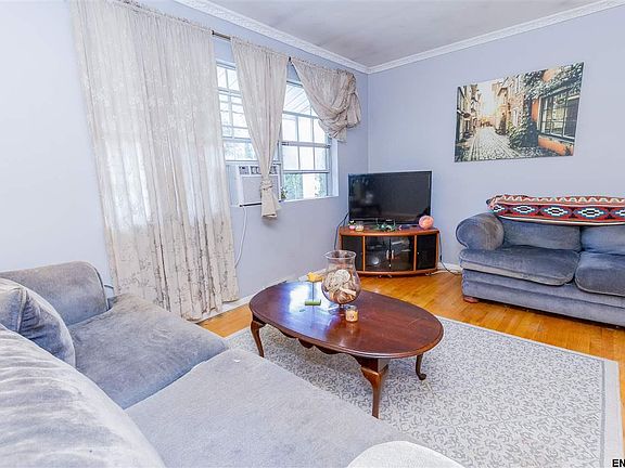 5th image of 117 Hathorn Blvd