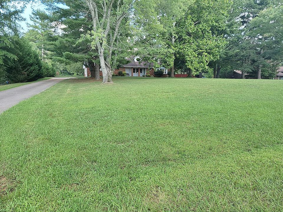 1st image of 679 Montee Ln