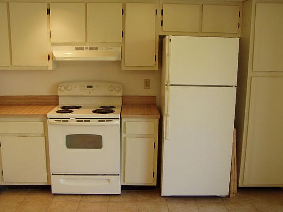 5th image of 5130 Las Verdes Cir APT 214
