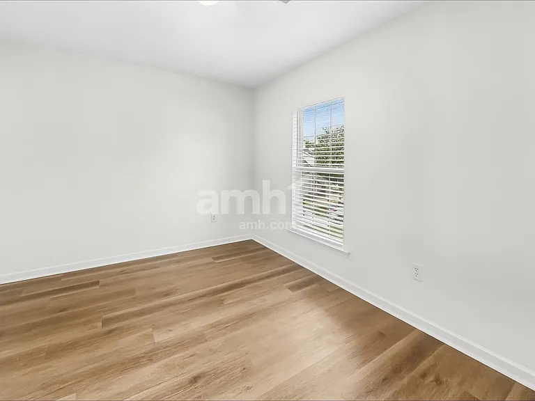 38 Argyle Ct — Photo 15