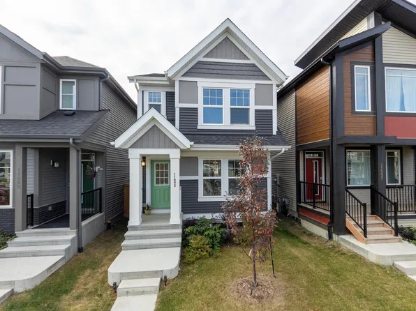 11993 35th Ave SW, Edmonton, AB T6W 5E9