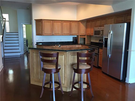 5th image of 656 Bayway Blvd APT 7