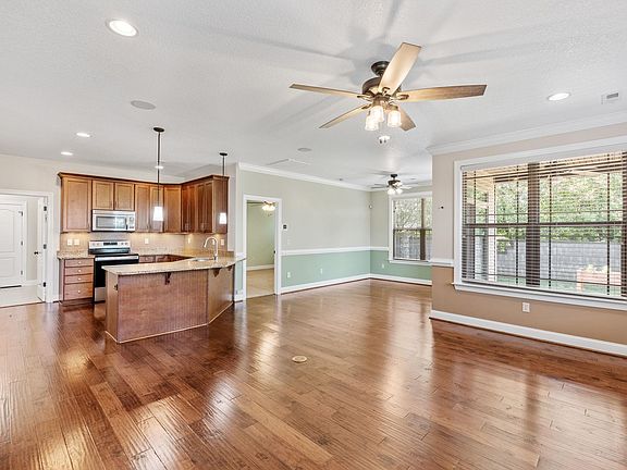 5th image of 205 Ashler Dr