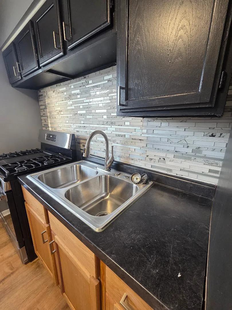 9260 S Halsted St - 2E — Photo 3