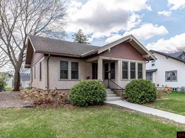 621 Grant Ave, North Mankato, MN 56003