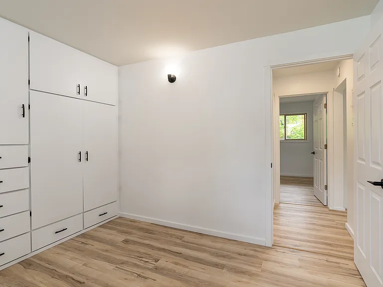 121 Pinewood Ln #B1 — Photo 8