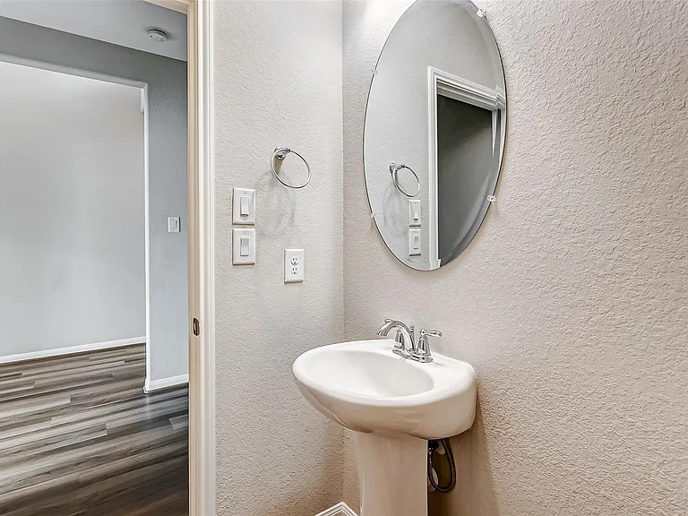 2165 Woodland Pine Dr — Photo 9