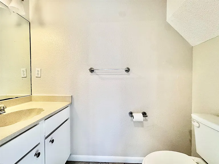 8106 Hood Cir #A — Photo 6