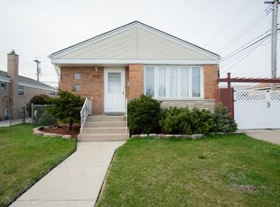 4112 W Crestline St, Chicago, IL 60652