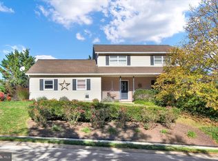 1261 Greenwood Rd, York, PA 17408