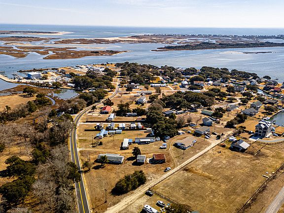 4th image of 176 Swan Point Road