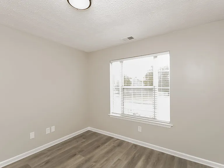 2910 Water Lily Ct — Photo 12