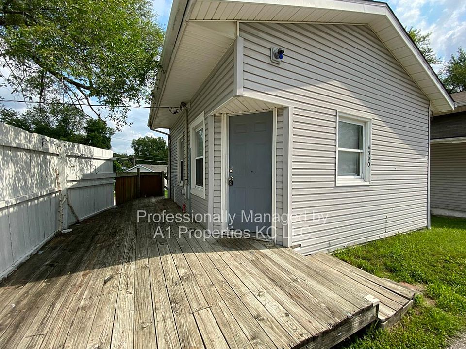 1st image of 4300 NE 45th Ter
