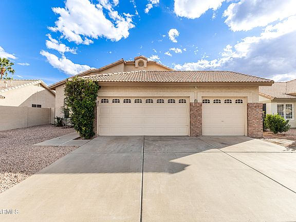 3rd image of 1125 E ARTESIAN Way