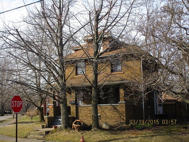 1st image of 678 Comstock St NW
