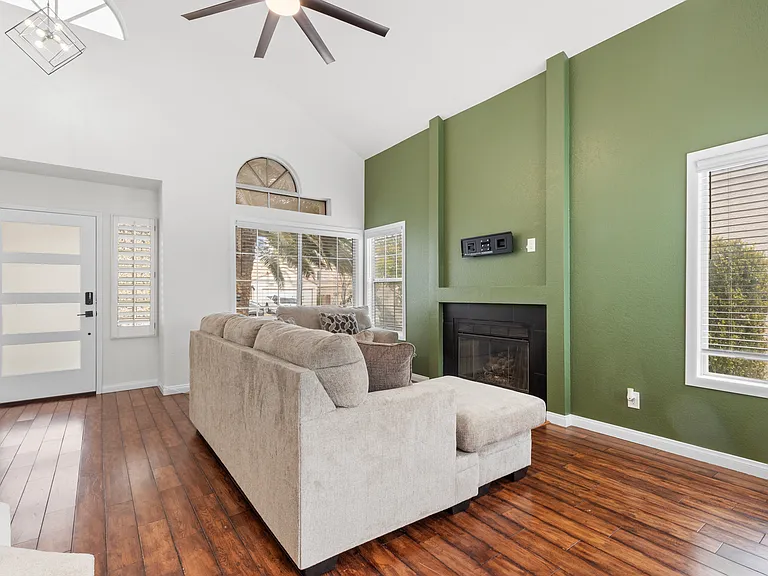 8337 Tide Pool Dr — Photo 4