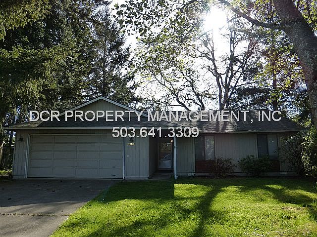 1st image of 796 SE 40th Ct