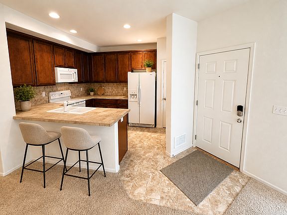 Kitchen | Main Floor - AI Staged