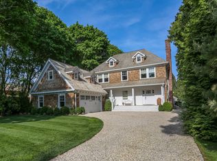 42 Moses Ln, Southampton, NY 11968