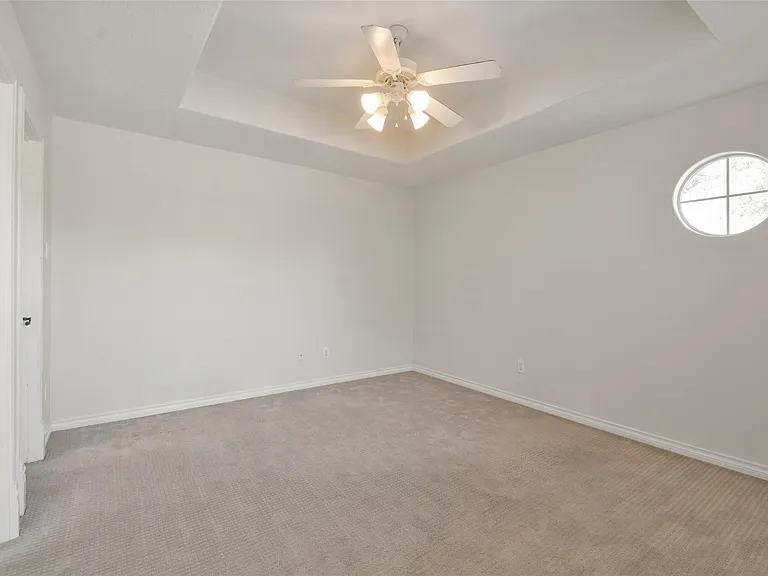 8114 Hideaway Lake Cir — Photo 35