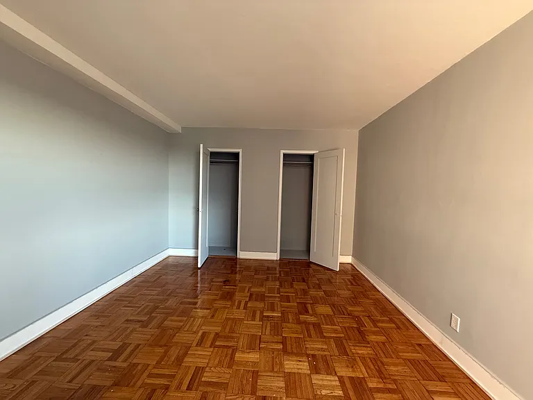 192-10 64th Ave #1B — Photo 5
