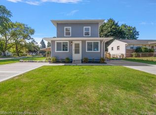 992 Parkwood Ave APT 1, Ypsilanti, MI 48198