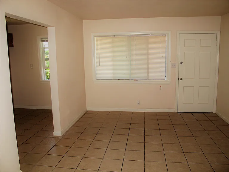 3354 Norton Ave #D — Photo 16