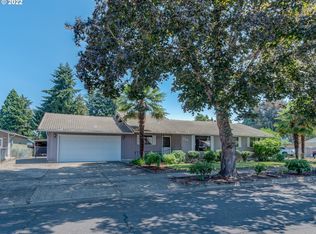 787 66th St, Springfield, OR 97478